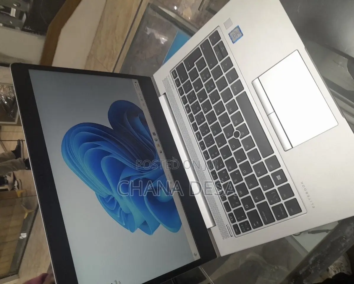 New Laptop HP EliteBook 830 G5 8GB Intel Core i5 SSD 256GB