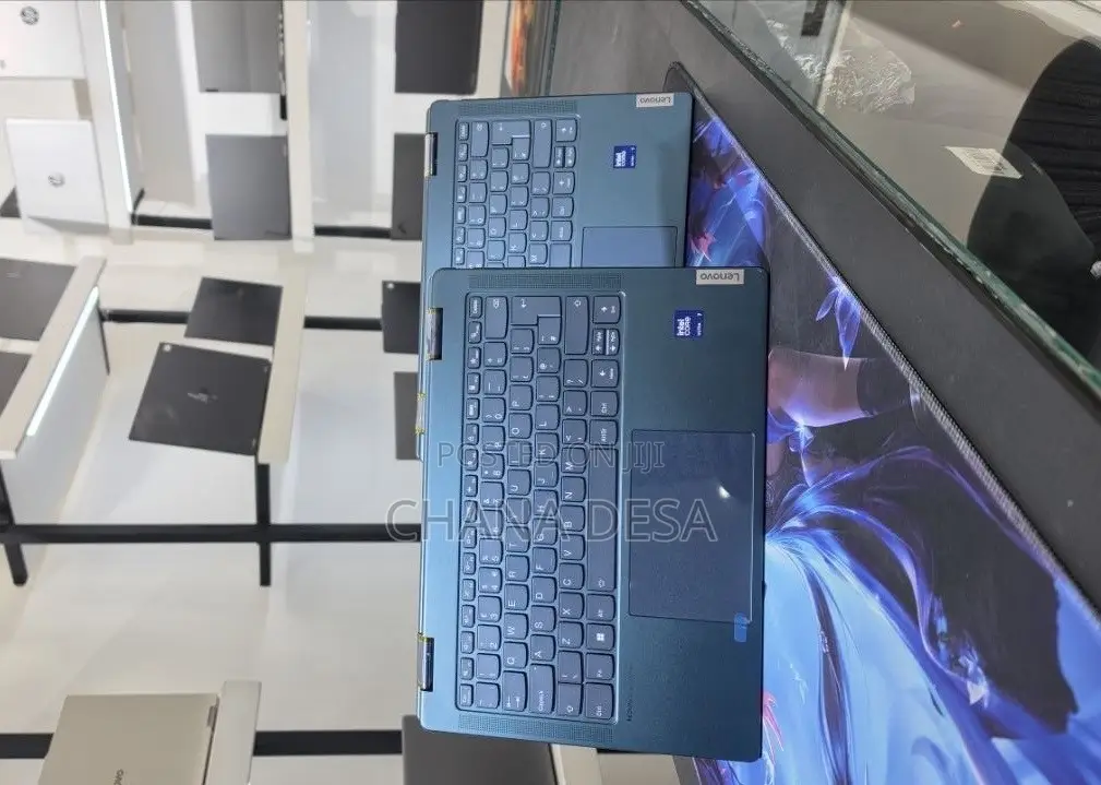 New Laptop Lenovo 16GB Intel Core Ultra 7 SSD 512GB
