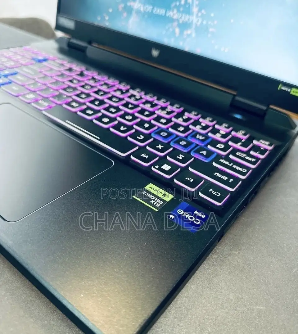 New Laptop Gigabyte GAMING A16 16GB Intel Core i7 SSD 1T