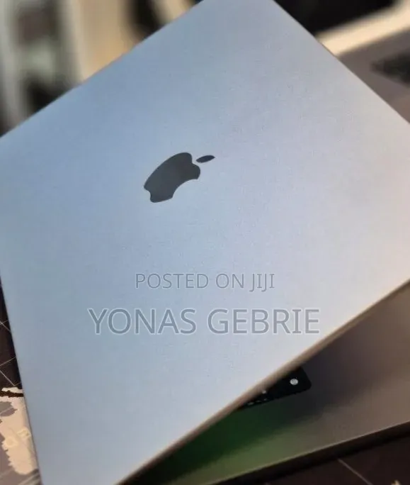 New Laptop Apple MacBook 64GB Apple M1 SSD 1T