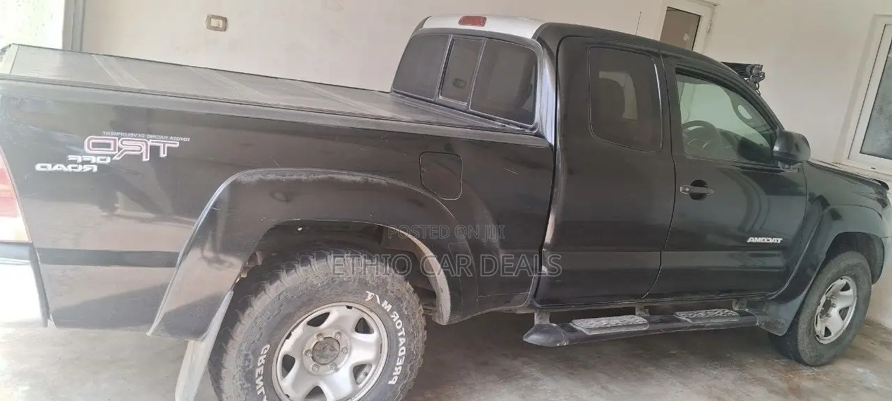 Toyota Tacoma 2012 Black