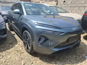 New BYD Sealion 06 EV 2025 Green