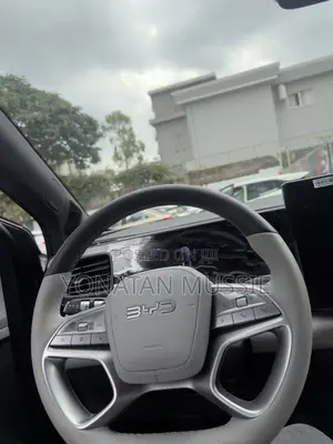 New BYD Sealion 06 EV 2025 Green
