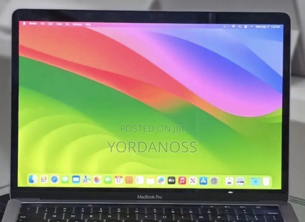 New Laptop Apple MacBook Pro 2020 M1 16GB Apple M1 Pro SSD 512GB