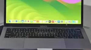New Laptop Apple MacBook Pro 2020 M1 8GB Apple M1 SSD 256GB