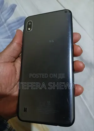 Samsung A10 32 GB Black