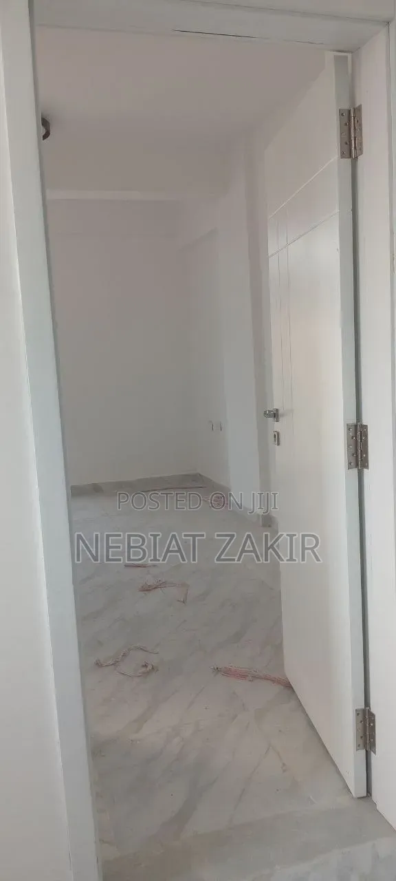 3bdrm Apartment in Adron Real Estate, Yeka for sale