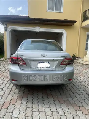 Toyota Corolla 2013 Silver