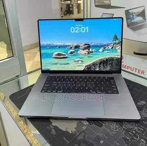 New Laptop Apple MacBook 32GB SSD 512GB