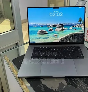 New Laptop Apple MacBook 32GB SSD 512GB