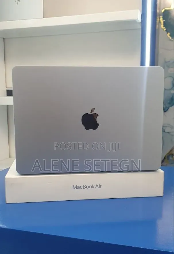 New Laptop Apple MacBook Air 2025 M4 16GB Apple M4 SSD 512GB