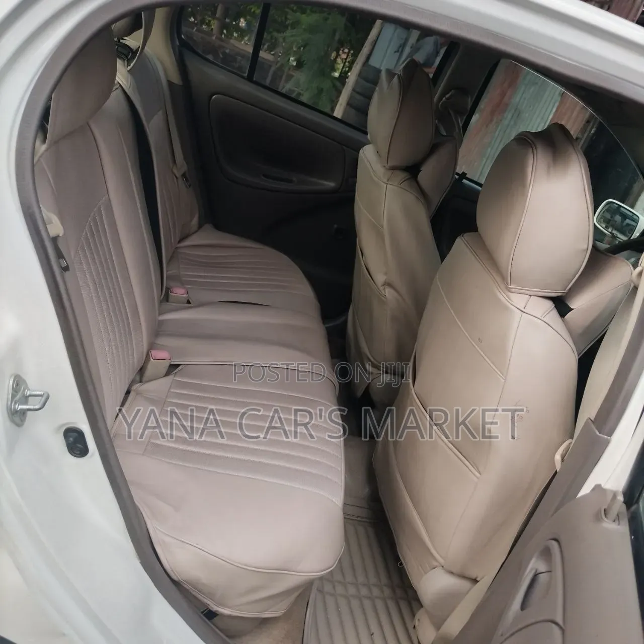 Toyota Platz 2005