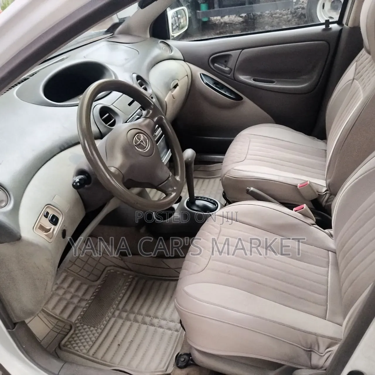 Toyota Platz 2005