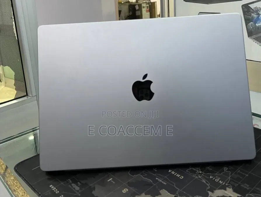 New Laptop Apple MacBook 32GB SSD 512GB