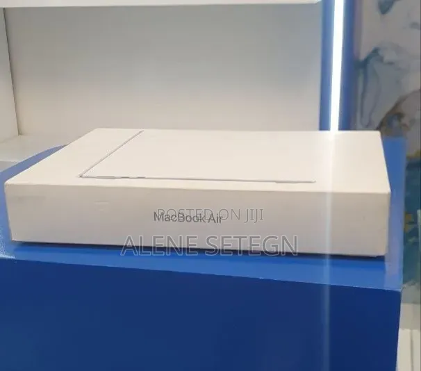 New Laptop Apple MacBook Air 2025 M4 16GB Apple M4 SSD 512GB