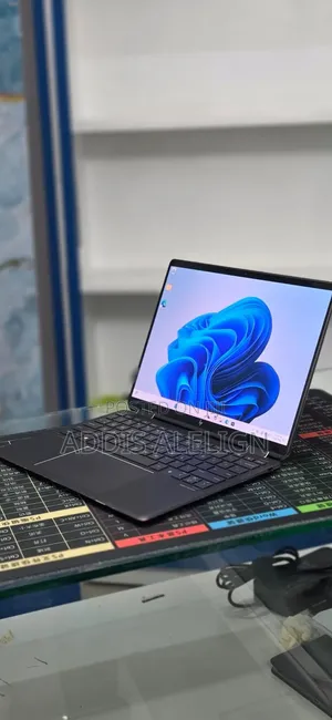 New Laptop HP Spectre X360 16GB Intel Core i7 SSD 1T