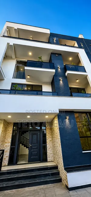 8bdrm House in 🏡 ለሽያጭ የቀረበ ልዩ የቅንጡ, Bole for sale
