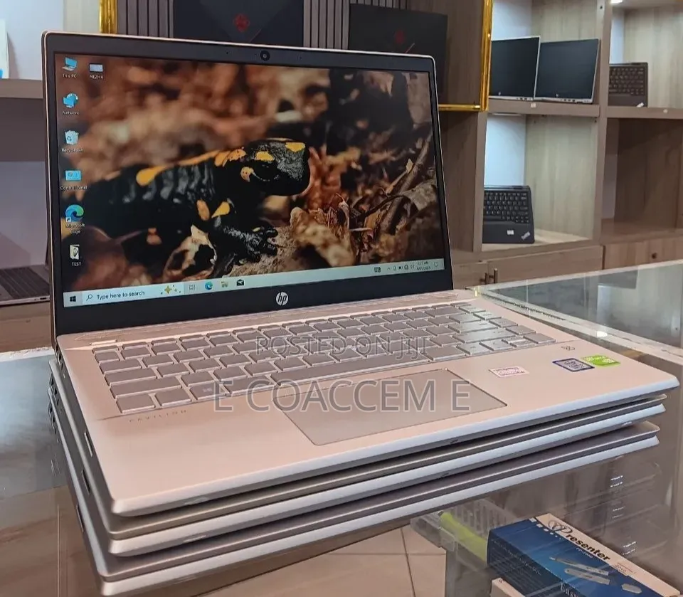 New Laptop HP 8GB Intel Core i5 SSD 512GB