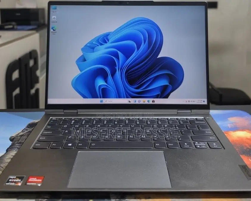 New Laptop Lenovo 16GB AMD Ryzen 7 SSD 512GB