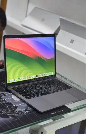 New Laptop Apple MacBook Pro 2020 M1 16GB Apple M1 Pro SSD 512GB