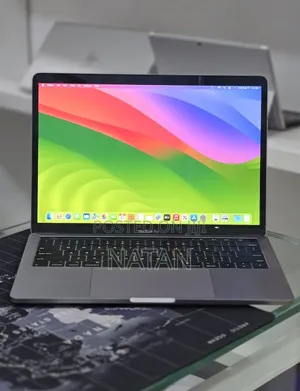 New Laptop Apple MacBook Pro 2020 M1 16GB Apple M1 Pro SSD 512GB