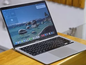 New Laptop Apple MacBook Air 2020 M1 8GB Apple M1 SSD 256GB