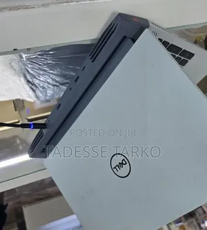 New Laptop Dell 16GB Intel Core i7 SSD 512GB