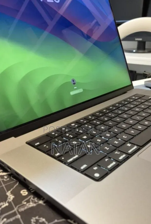 New Laptop Apple MacBook Pro 2021 M1 Max 64GB Apple M1 Max SSD 1T