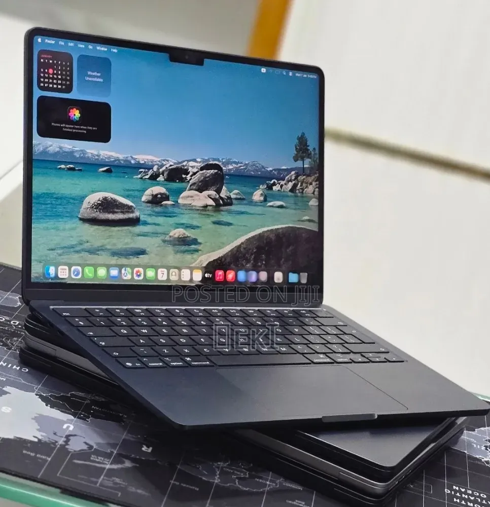New Laptop Apple MacBook Air 2025 M4 16GB Apple M4 SSD 256GB