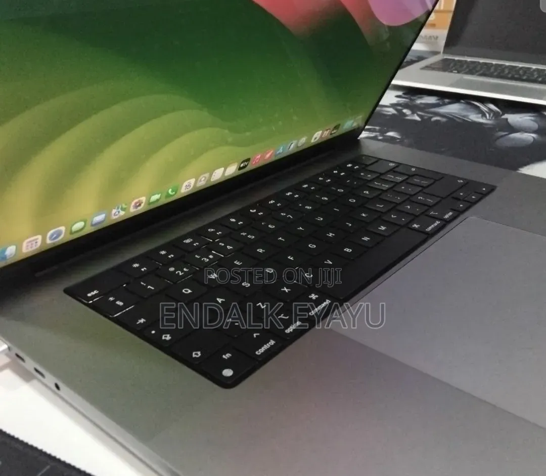 New Laptop Apple MacBook Pro 2021 M1 Max 32GB Apple M1 Max SSD 1T