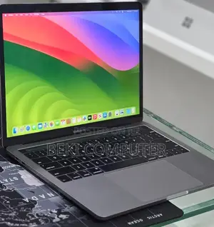 New Laptop Apple MacBook Pro 2020 M1 8GB Apple M1 SSD 256GB
