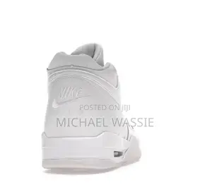 Nike Flight Legacy
