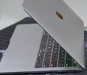 New Laptop Apple MacBook Pro 2020 M1 16GB Apple M1 SSD 512GB