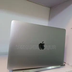 New Laptop Apple MacBook 8GB Intel Core M SSD 256GB
