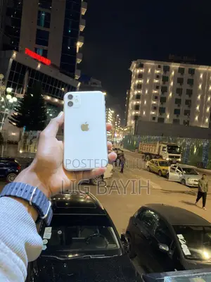 Apple iPhone 11 64 GB White