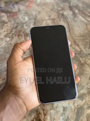 Apple iPhone 11 64 GB Purple