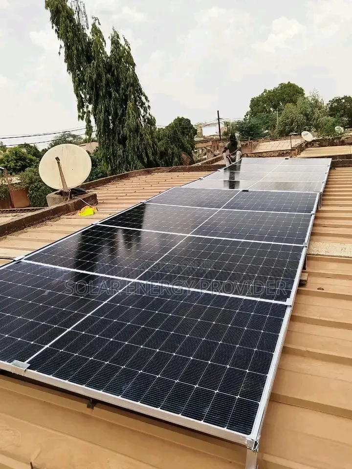 14kw Solar Panel Invertor and Lithium Ion Batteries