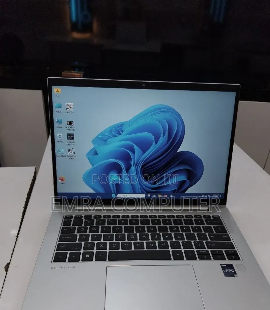 New Laptop HP EliteBook 840 G10 16GB Intel Core i7 SSD 512GB