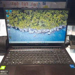 Laptop 16GB Intel Core i7 SSD 512GB