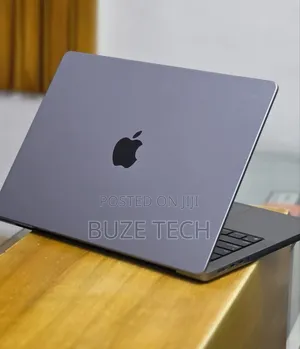 New Laptop Apple MacBook Pro 2021 M1 32GB Apple M1 Pro SSD 512GB