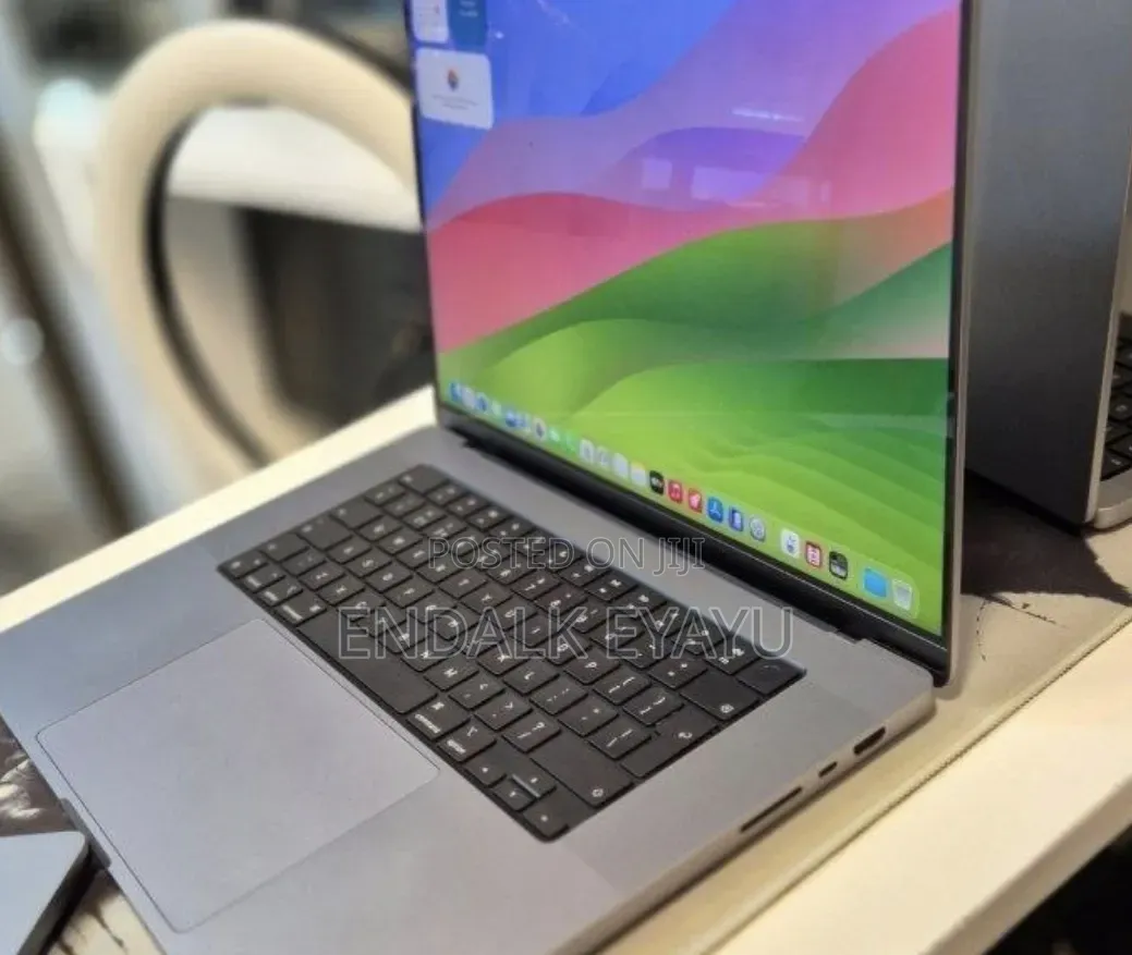 New Laptop Apple MacBook Pro 2021 M1 Max 64GB Apple M1 Max SSD 1T