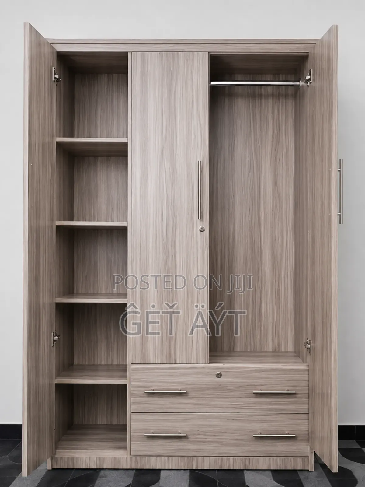 ቁምሳጥን ( 3-Door Wooden Wardrobe With Mirror Drawers)