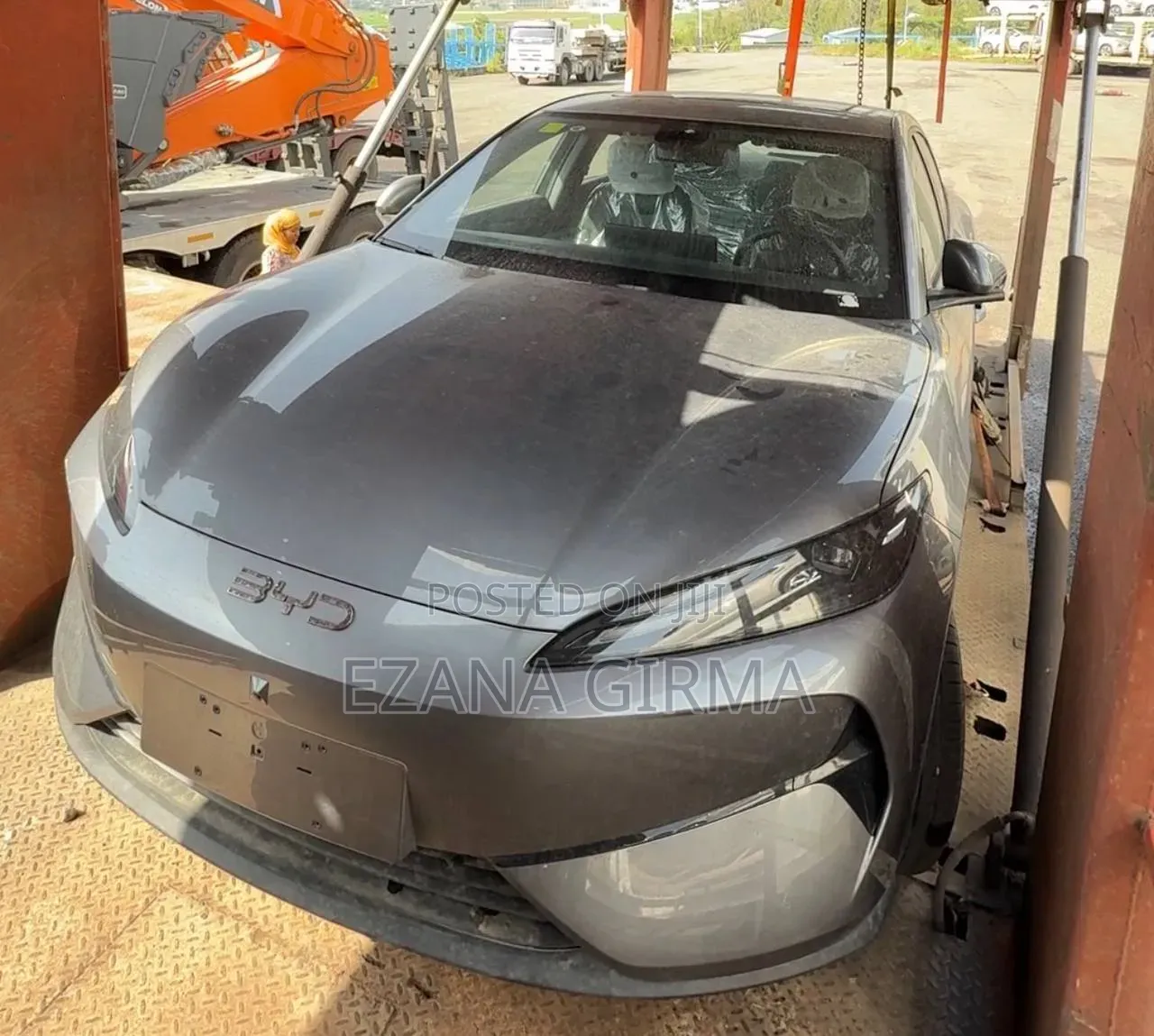 New BYD E2 43 kWh 94 hp FWD 2025 Gray