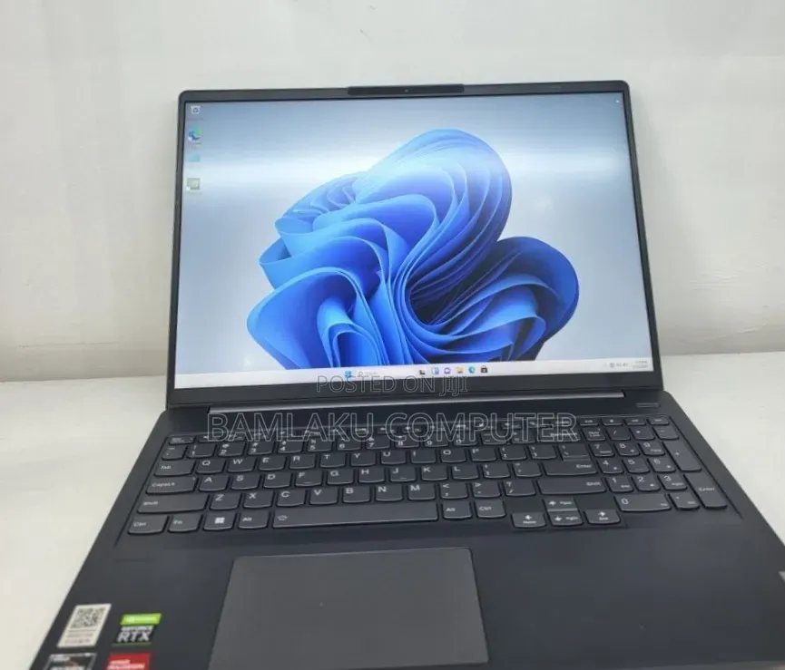 New Laptop Lenovo IdeaPad 300 16GB AMD Ryzen 7 SSD 512GB