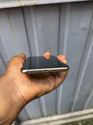 Apple iPhone XS Max 64 GB