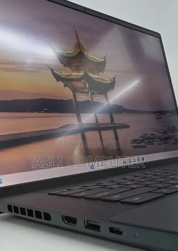 New Laptop Dell Inspiron 15 16GB Intel Core i7 SSD 512GB