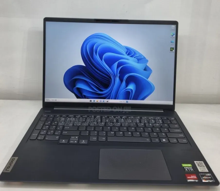 New Laptop Lenovo IdeaPad 300 16GB AMD Ryzen 7 SSD 512GB