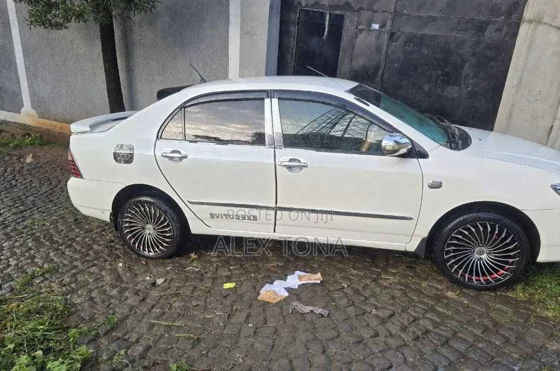Toyota Corolla 2007 White