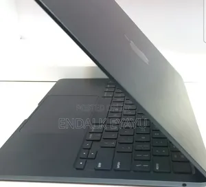 New Laptop Apple MacBook Air 2022 M2 8GB Apple M2 SSD 256GB