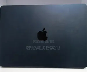 New Laptop Apple MacBook Air 2022 M2 8GB Apple M2 SSD 256GB
